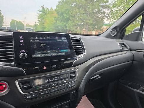 Used 2024 Honda Passport TrailSport image 20