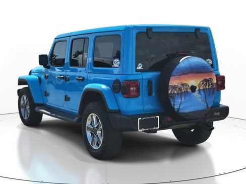 Used 2021 Jeep Wrangler Unlimited Sahara image 3