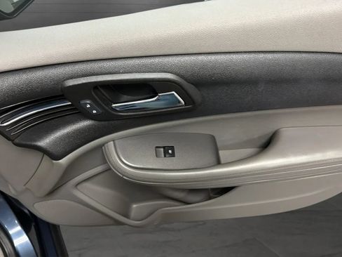 Used 2013 Chevrolet Malibu LS w/ Protection Package FWD image 16