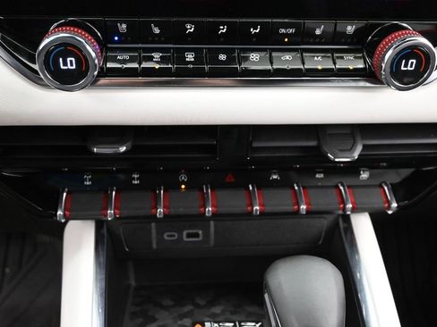 Certified 2023 GMC Canyon AT4X w/ Edition 1 image 20