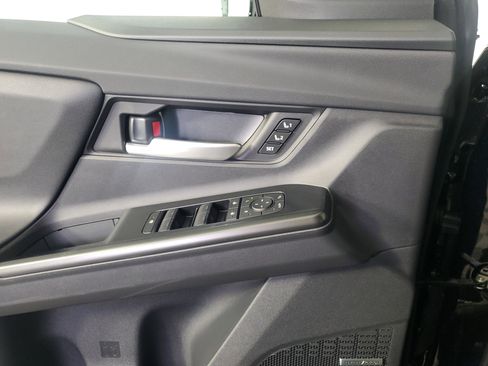 New 2026 Subaru Solterra Limited image 28