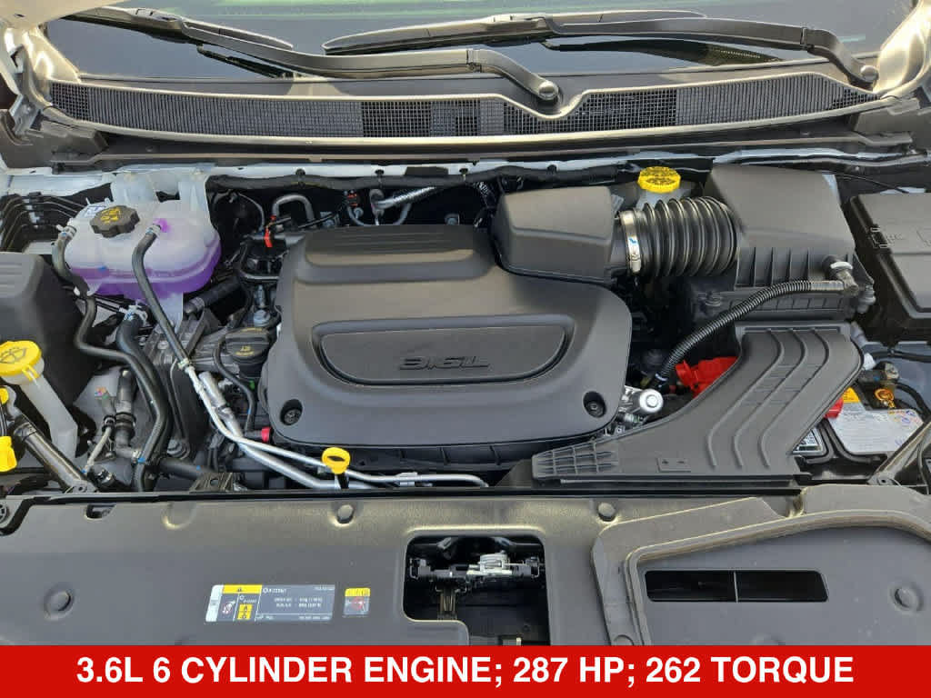 New 2027 Chrysler Pacifica Select FWD image 14