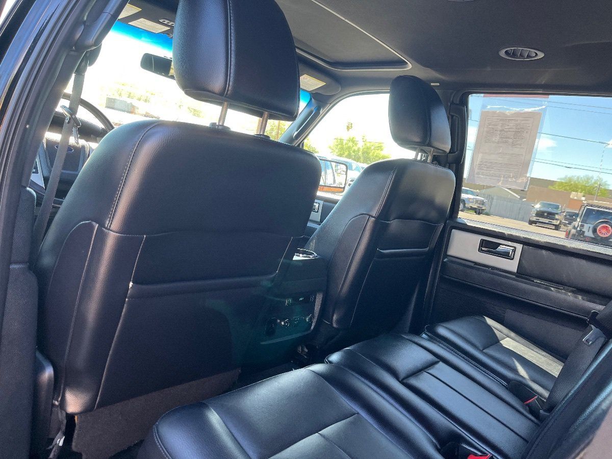 Used 2016 Ford Expedition Limited RWD image 29