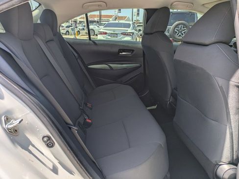 Used 2020 Toyota Corolla LE w/ Carpet Mat Package (TMS) FWD image 18