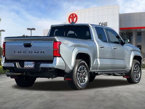 Used 2024 Toyota Tacoma 4x4 Double Cab image 4