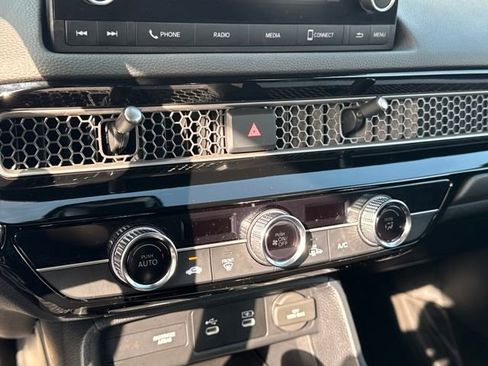 Used 2025 Honda Civic Sport image 19