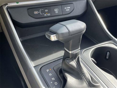 New 2026 Kia Carnival LXS image 38