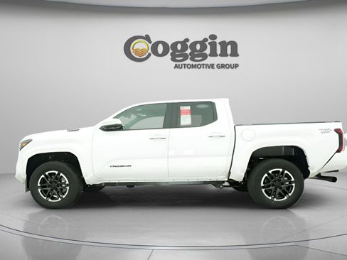New 2026 Toyota Tacoma TRD Sport AWD/4WD image 5