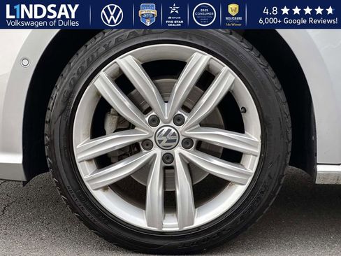 Used 2018 Volkswagen Passat 2.0T SEL Premium image 3