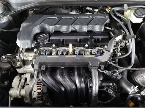 Used 2023 Hyundai Venue SEL w/ Cargo Package image 15