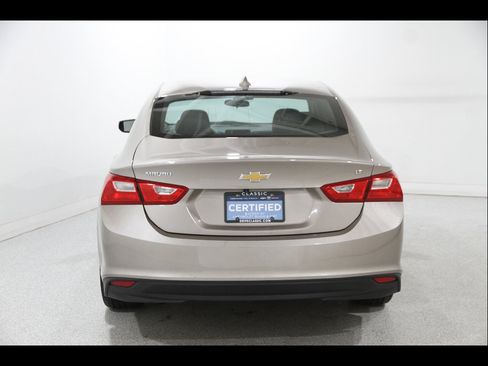 Used 2023 Chevrolet Malibu LT FWD image 19