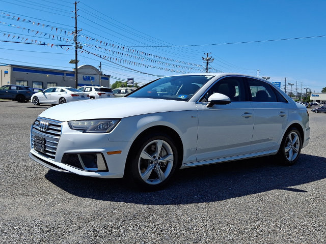 Used 2019 Audi A4 2.0T Premium w/ Convenience Package AWD/4WD image 4