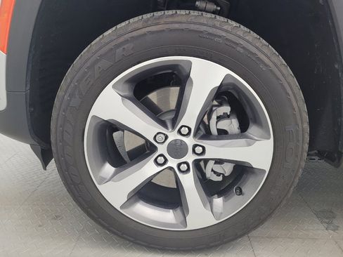 Used 2022 Jeep Grand Cherokee Limited 4xe w/ Luxury Tech Group II AWD/4WD image 31