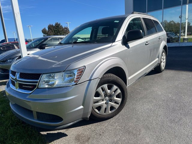 Used 2017 Dodge Journey SE FWD image 1