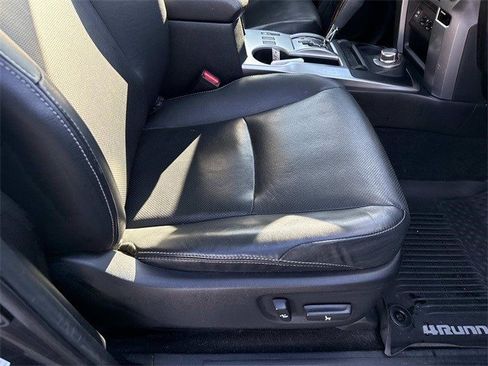 Used 2018 Toyota 4Runner Limited image 10