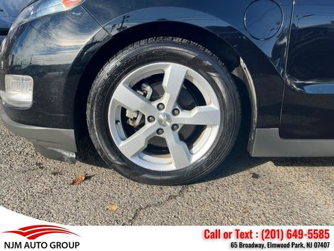 Used 2014 Chevrolet Volt w/ Enhanced Safety Package 2 FWD image 5