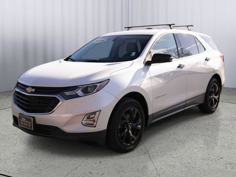 Used 2018 Chevrolet Equinox LT image 17