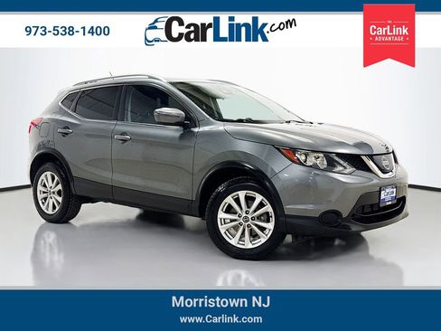 Used 2019 Nissan Rogue Sport SV image 1