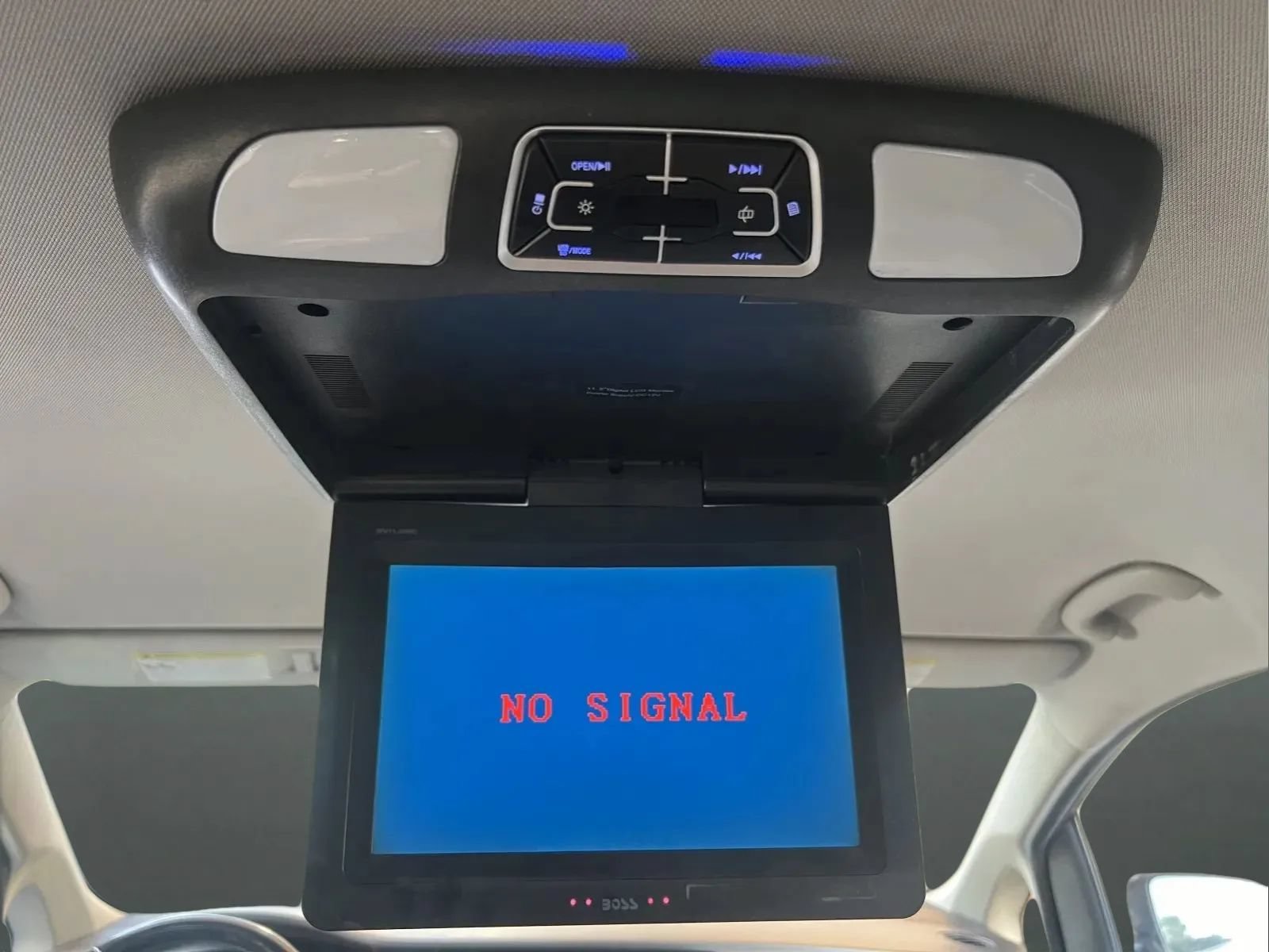 Used 2018 Kia Sedona LX w/ LX Essentials Premium Package FWD image 14
