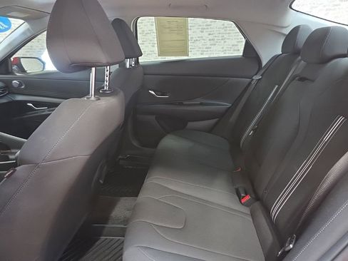 Certified 2025 Hyundai Elantra SEL image 14