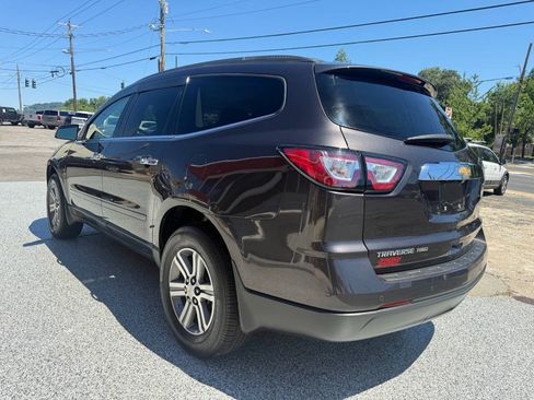 Used 2017 Chevrolet Traverse LT AWD/4WD image 8