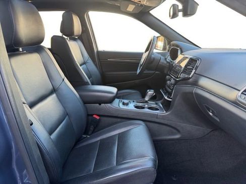 Used 2021 Jeep Grand Cherokee Limited w/ Luxury Group II image 12