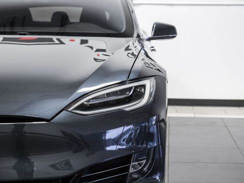 Used 2019 Tesla Model S Long Range image 45