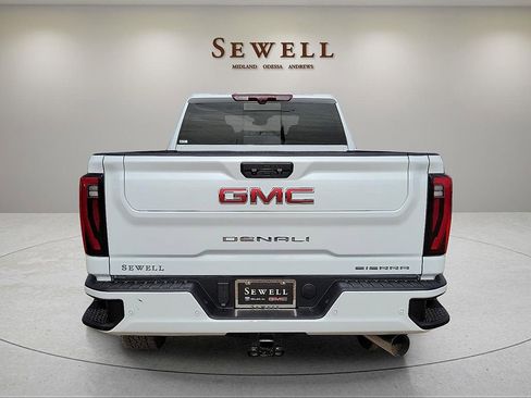 New 2026 GMC Sierra 2500 Denali w/ Denali Reserve Package image 4