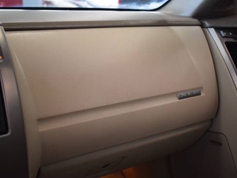 Used 2005 Cadillac XLR RWD image 87