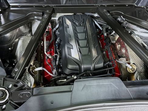 Used 2025 Chevrolet Corvette Stingray Coupe w/ 1LT image 34