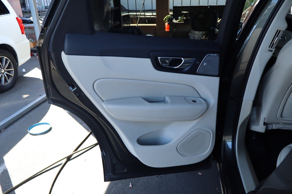Used 2019 Volvo XC60 T6 Inscription AWD/4WD image 36