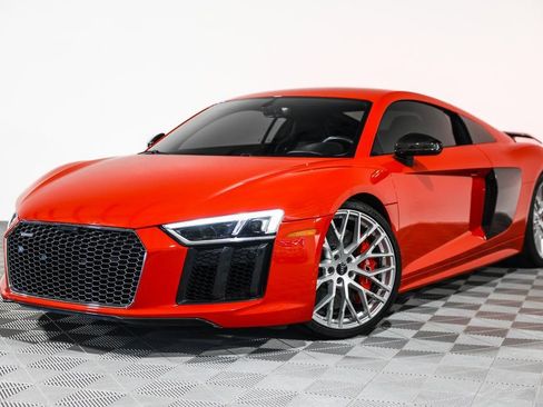 Used 2017 Audi R8 V10 plus image 9