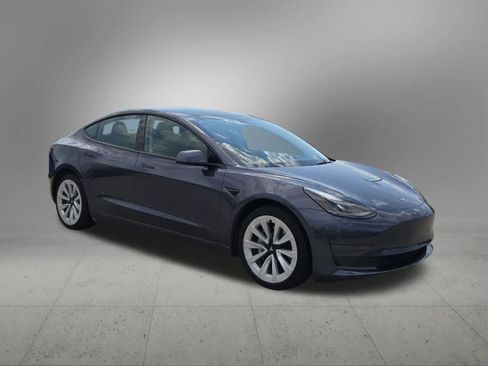 Used 2023 Tesla Model 3 Standard Range RWD image 14