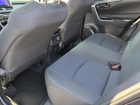 Certified 2025 Toyota RAV4 LE image 10