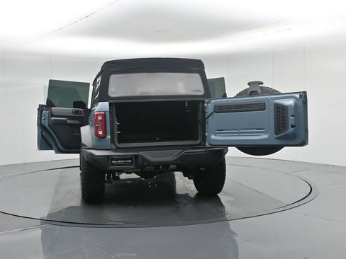 Certified 2021 Ford Bronco Badlands w/ Sasquatch Package image 36