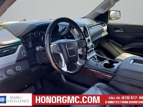 Used 2018 GMC Yukon SLT AWD/4WD image 13