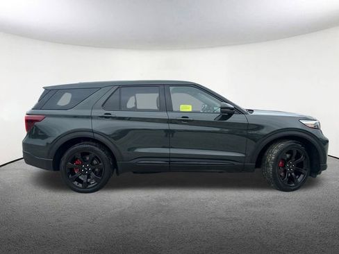 Used 2022 Ford Explorer ST w/ ST Street Pack image 17