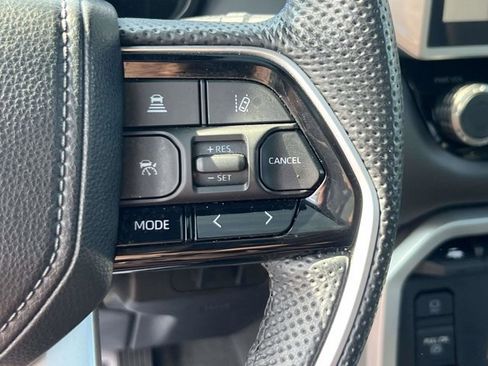 Used 2024 Toyota Tundra Platinum AWD/4WD image 22