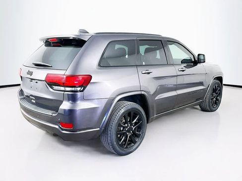 Used 2019 Jeep Grand Cherokee Altitude RWD image 24