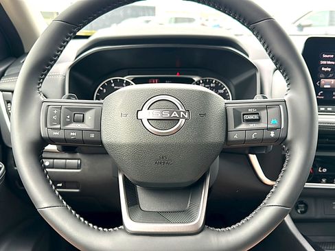 New 2026 Nissan Rogue SV FWD image 17