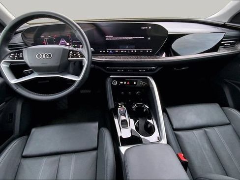 Used 2025 Audi Q5 Premium w/ Premium Plus AWD/4WD image 15