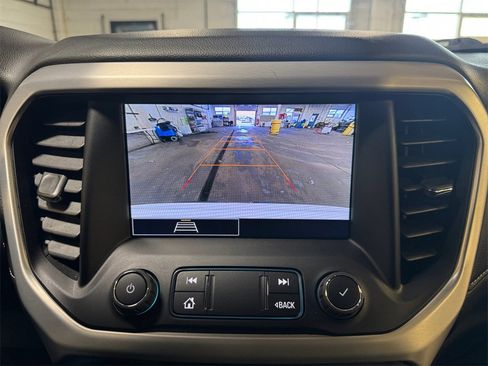 Used 2023 GMC Acadia SLE w/ Driver Convenience Package image 18