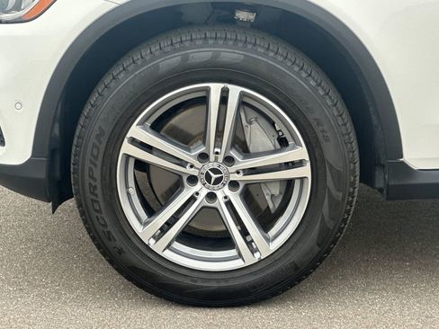 Used 2022 Mercedes-Benz GLC 300 image 25
