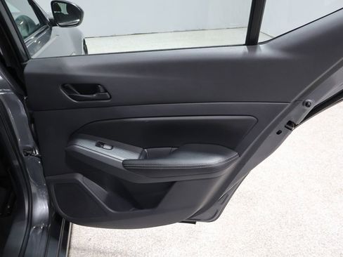 Used 2025 Nissan Altima 2.5 SV image 21