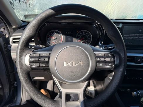 Used 2022 Kia K5 LXS image 14