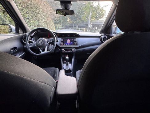 Used 2020 Nissan Kicks SV w/ Exterior Package image 19