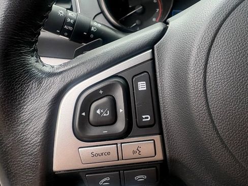 Used 2016 Subaru Legacy 2.5i Premium AWD/4WD image 11