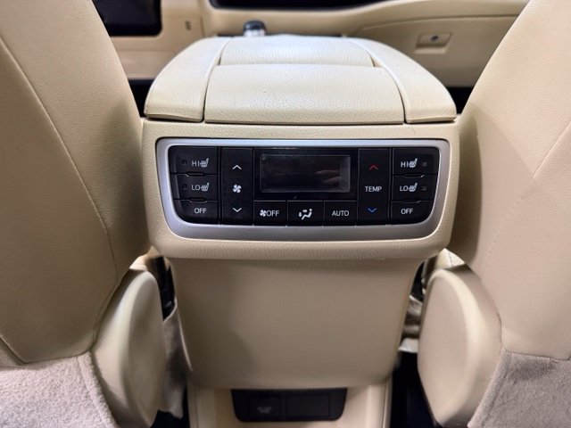 Used 2017 Toyota Highlander Limited Platinum AWD/4WD image 21