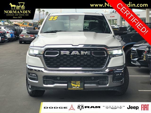Used 2025 RAM 1500 Big Horn AWD/4WD image 2