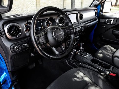 Used 2021 Jeep Gladiator Sport AWD/4WD image 25